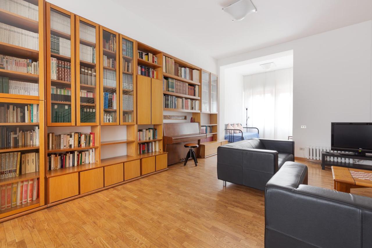 Ca' Stellini - Comoda Casa Indipendente Con Parcheggio Privato Мілан Екстер'єр фото