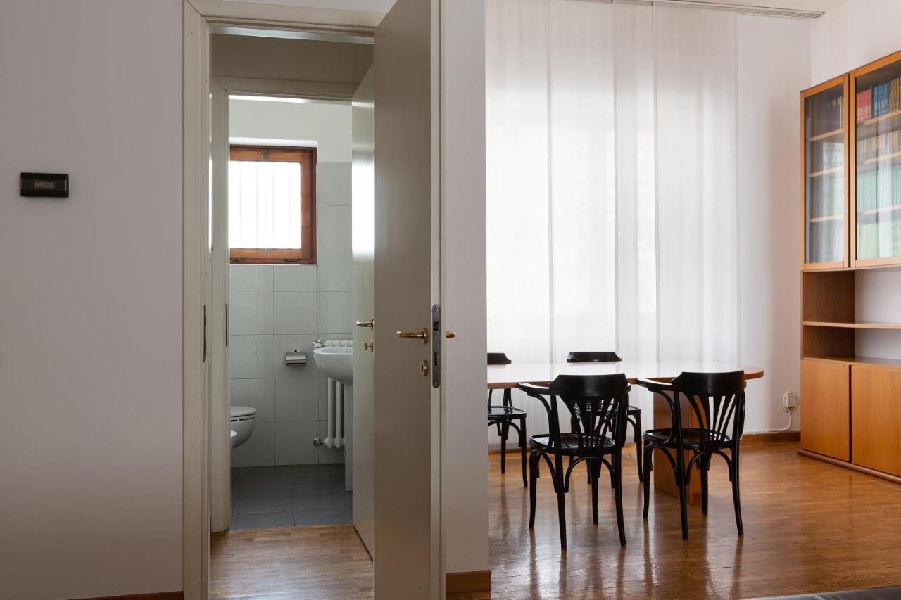 Ca' Stellini - Comoda Casa Indipendente Con Parcheggio Privato Мілан Екстер'єр фото