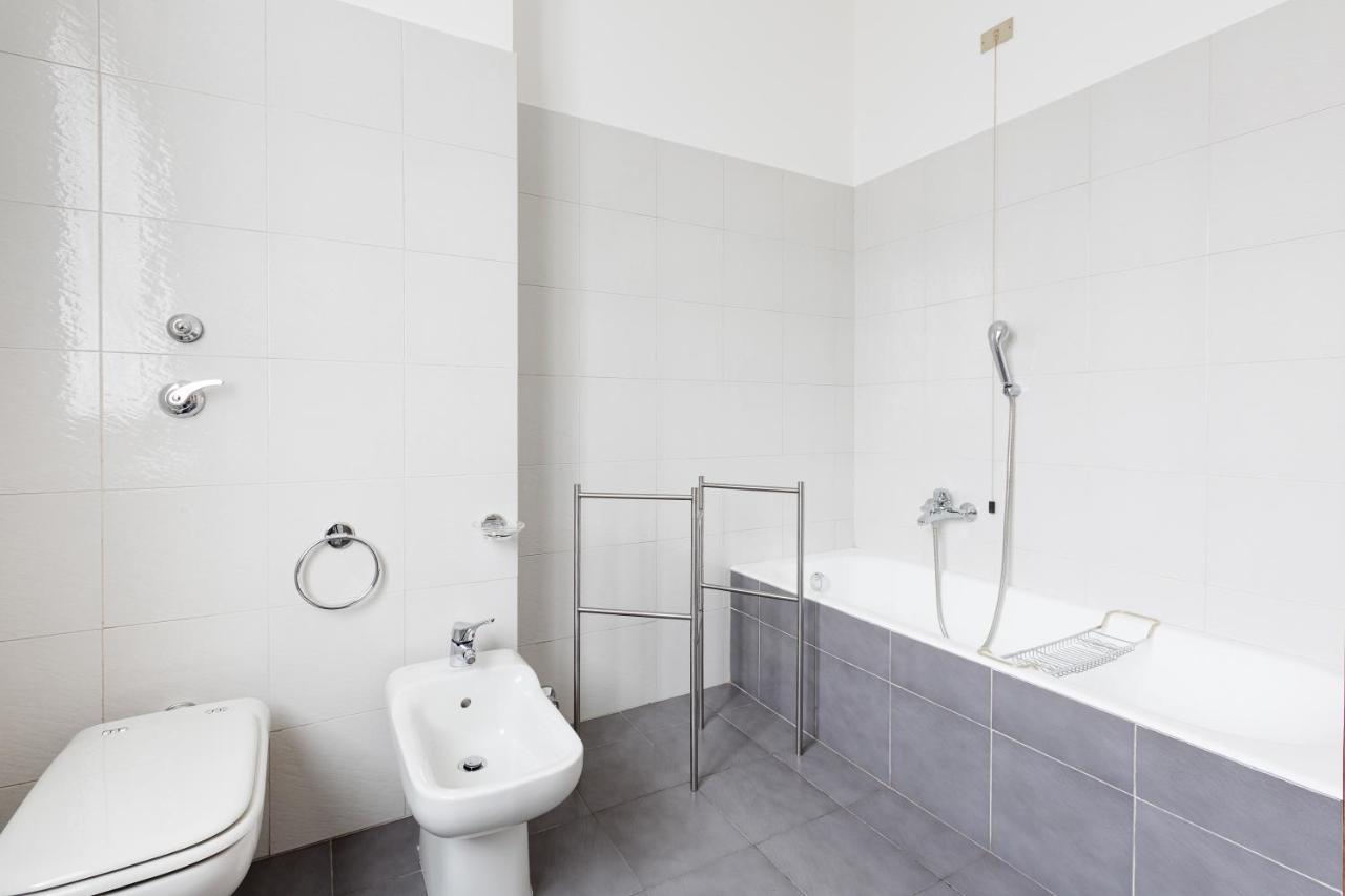 Ca' Stellini - Comoda Casa Indipendente Con Parcheggio Privato Мілан Екстер'єр фото